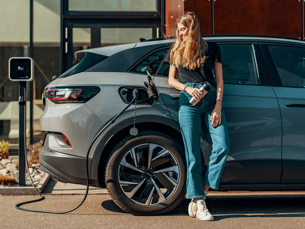 thumbnail of How Electric Cars Are Changing Everyday Driving Habits in 2026