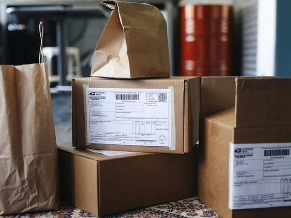 thumbnail of Seasonal Shipping Tips: Avoid Delivery Delays in the UK